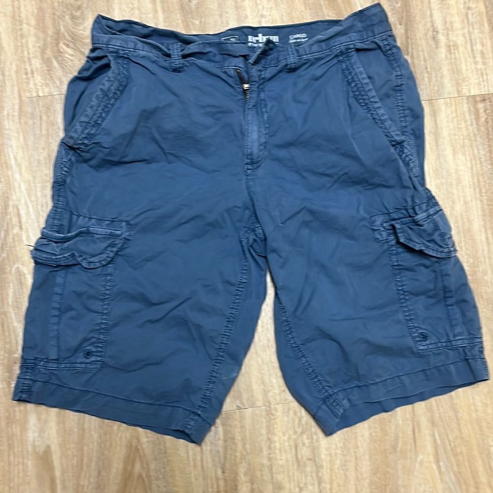 𝅺URBAN Pipeline Youth Royal Blue Cargo Shorts with Pockets.  Waist 30